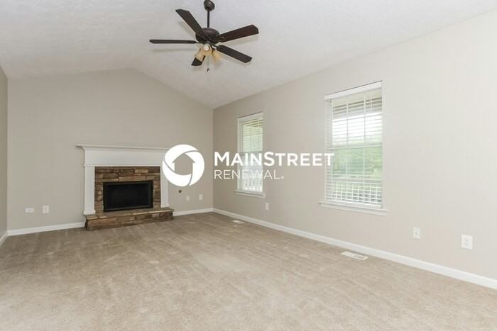 101 King Alfred Ct - Photo 2 of 18