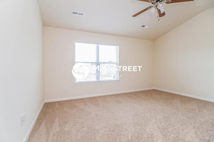 Moriches Ct - Photo 7 of 15