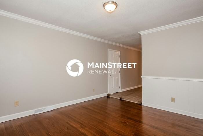 8711 Farmwood Ct - Photo 2 of 16