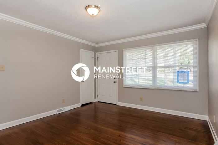 8711 Farmwood Ct - Photo 3 of 16