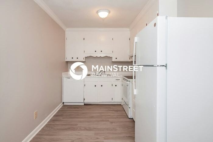 8711 Farmwood Ct - Photo 5 of 16