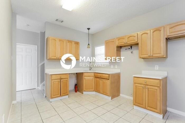 7744 Ellis Drive - Photo 4 of 16