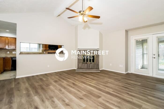 1336 Colmar Dr - Photo 2 of 16