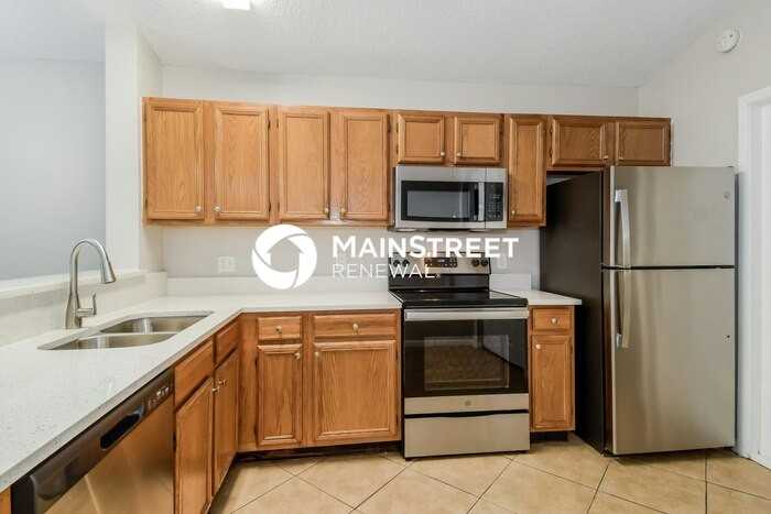 8761 Pinevalley Ln - Photo 6 of 16