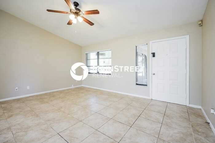 108 Airview Ave - Photo 3 of 16