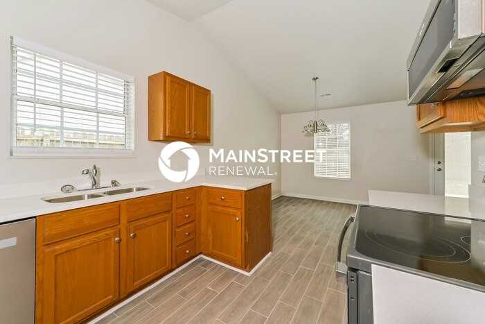 6347 Gary Moore Ln - Photo 6 of 16