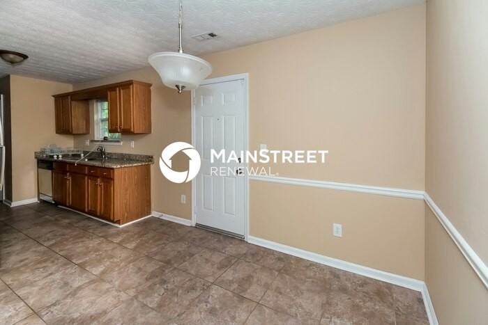 685 Nassau Street - Photo 3 of 15