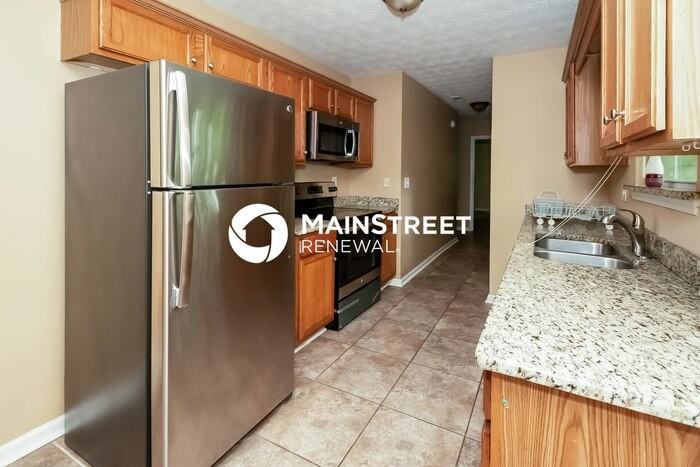 685 Nassau Street - Photo 5 of 15