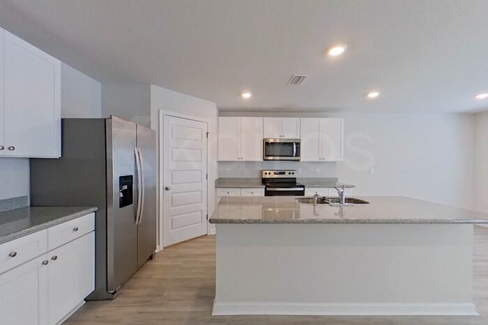 4726 Malay Circle - Photo 6 of 25