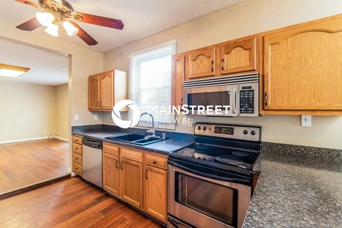 1422 Longfield Ave - Photo 6 of 16