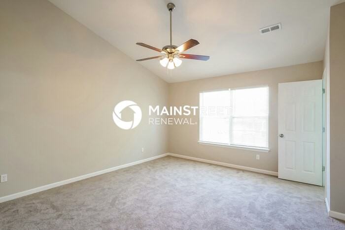 6104 Bent Wood Dr - Photo 2 of 18