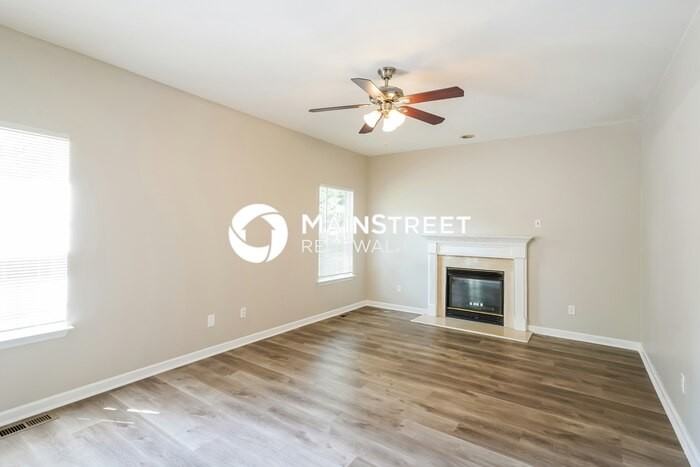 6104 Bent Wood Dr - Photo 4 of 18