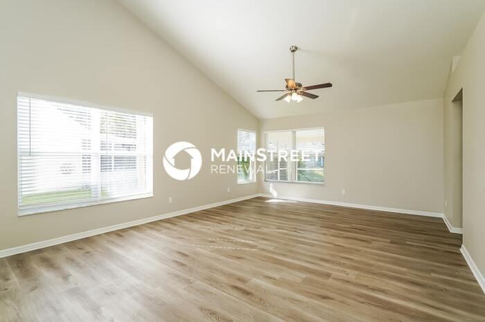 9131 Buttercup Ct - Photo 4 of 16