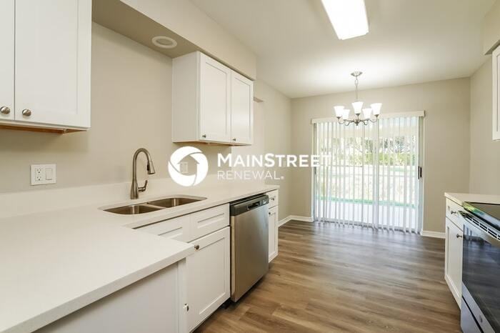 9131 Buttercup Ct - Photo 6 of 16