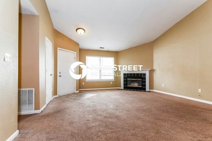 4206 Village Trace Blvd - Photo 4 of 16