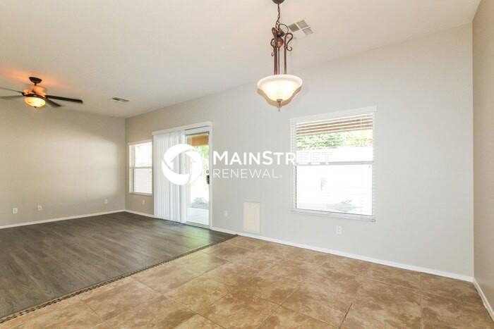 15832 W Calavar Rd - Photo 3 of 16