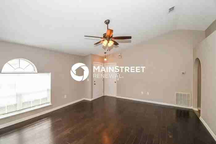 7336 Lawn Tennis Ln - Photo 4 of 16