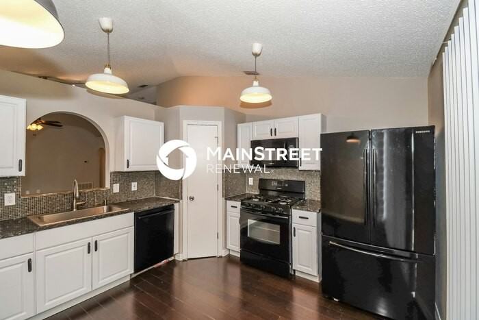 7336 Lawn Tennis Ln - Photo 6 of 16