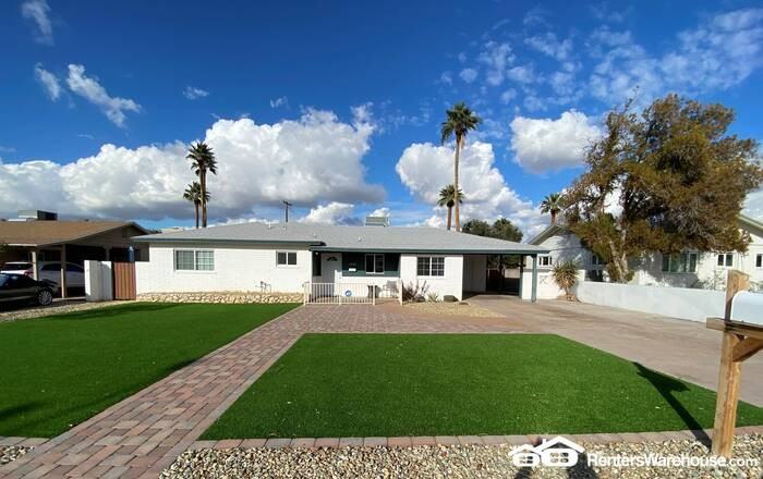 5444 E Pinchot Ave - Photo 2 of 38