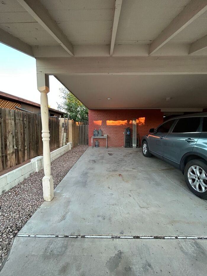 1101 N April #BB - Photo 3 of 19