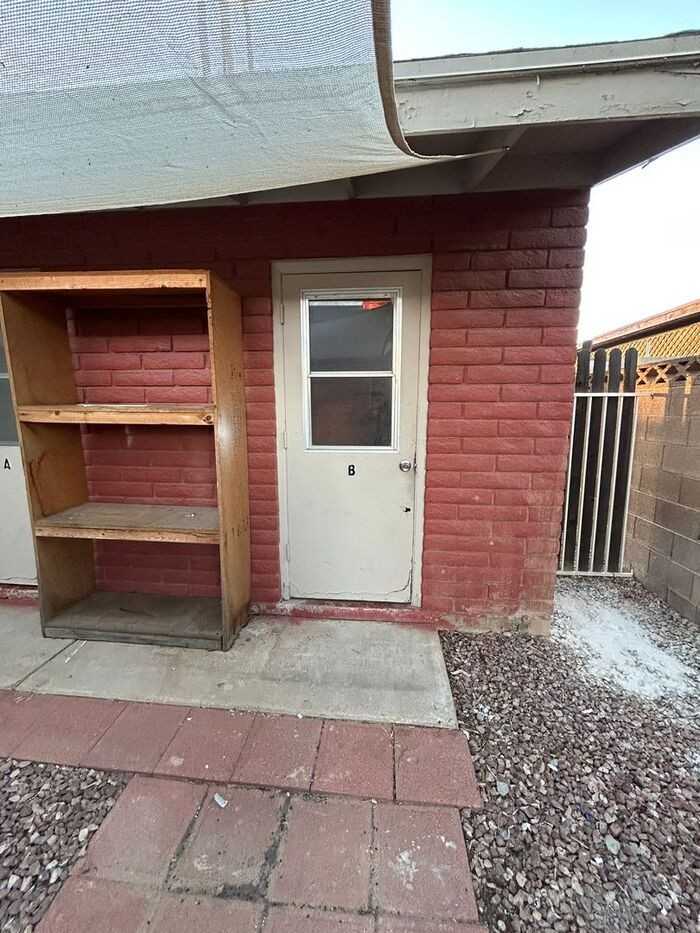 1101 N April #BB - Photo 4 of 19