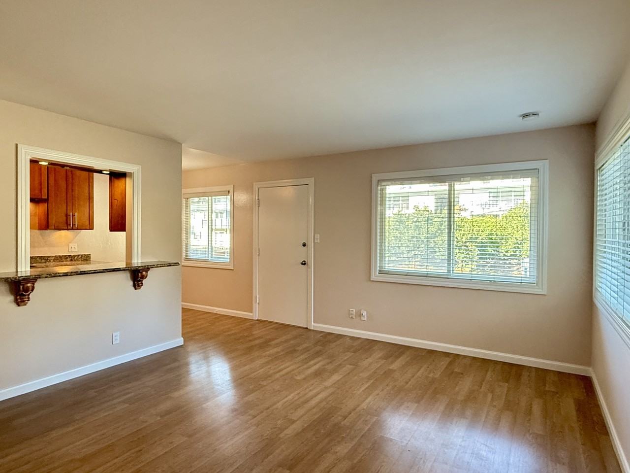 100 Belvedere Drive - Photo 2 of 13