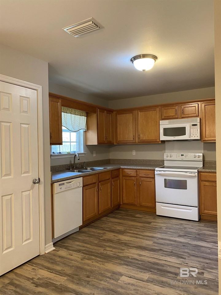 25695 Argonne Drive - Photo 5 of 15