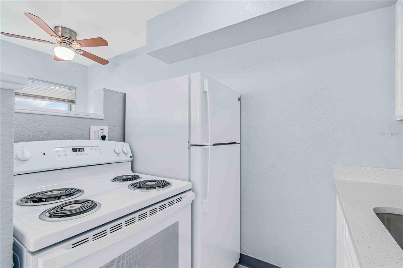 140 112th Ave N #2 - Photo 7 of 22