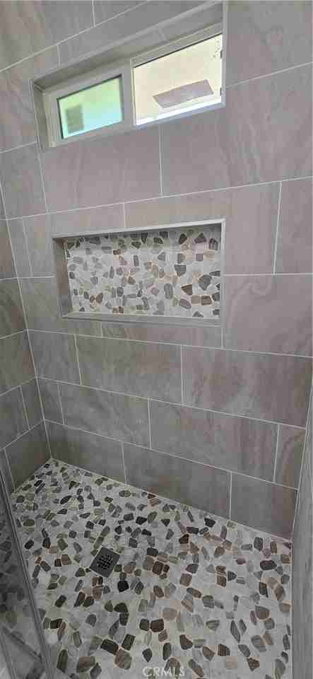 1428 E 54th St #2 - Photo 7 of 12