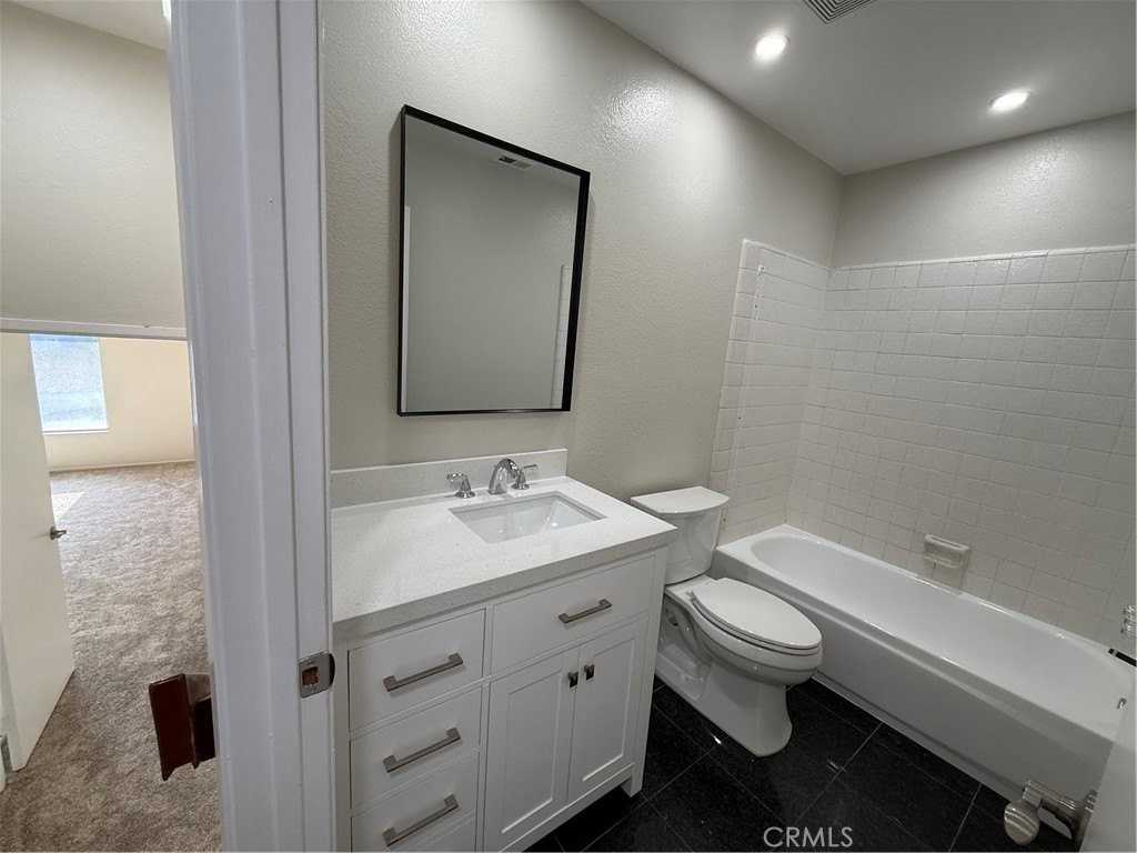 3450 Avocado Hill Way - Photo 3 of 29