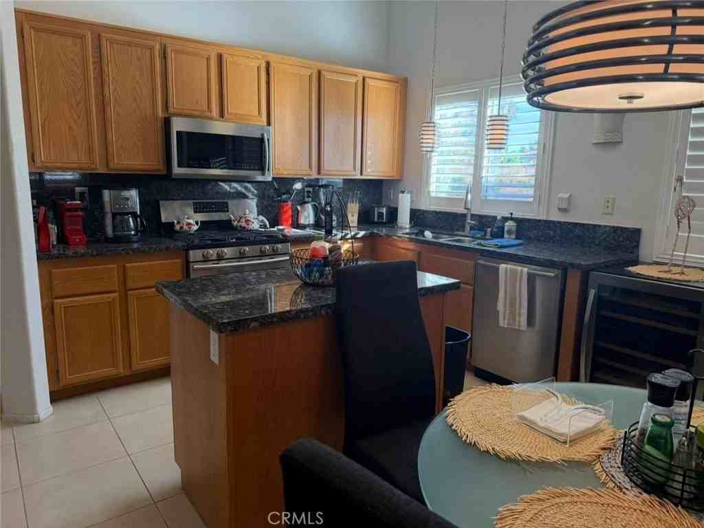 37677 Emerson Dr - Photo 5 of 35