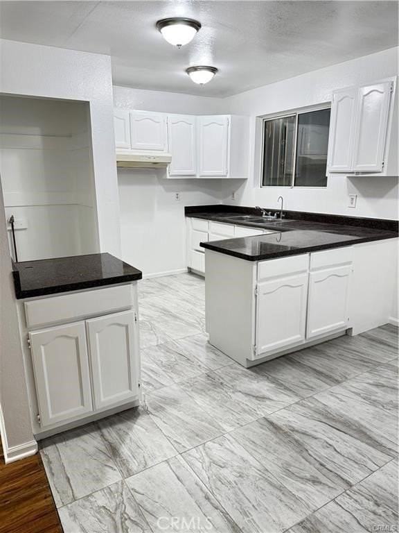 822 East 87th Place - Photo 2 of 25