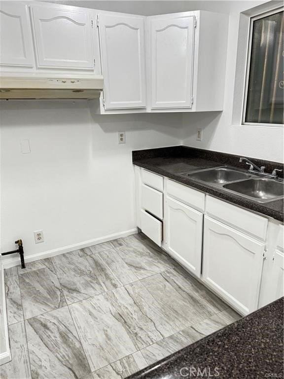 822 East 87th Place - Photo 3 of 25