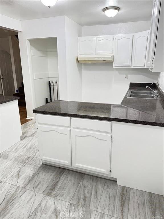 822 East 87th Place - Photo 5 of 25