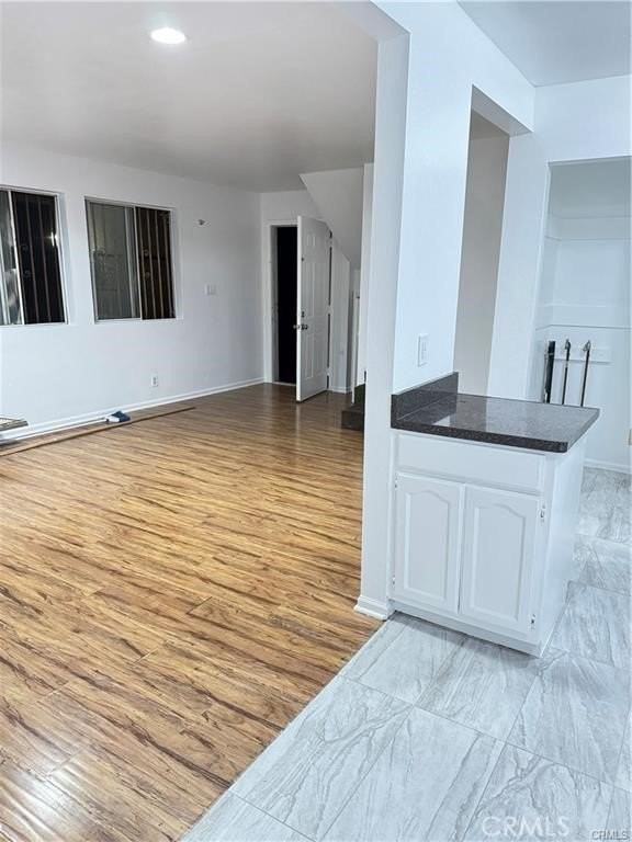 822 East 87th Place - Photo 6 of 25