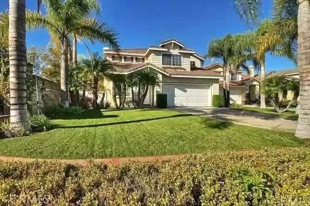 4739 E Ashford Ave - Photo 2 of 46