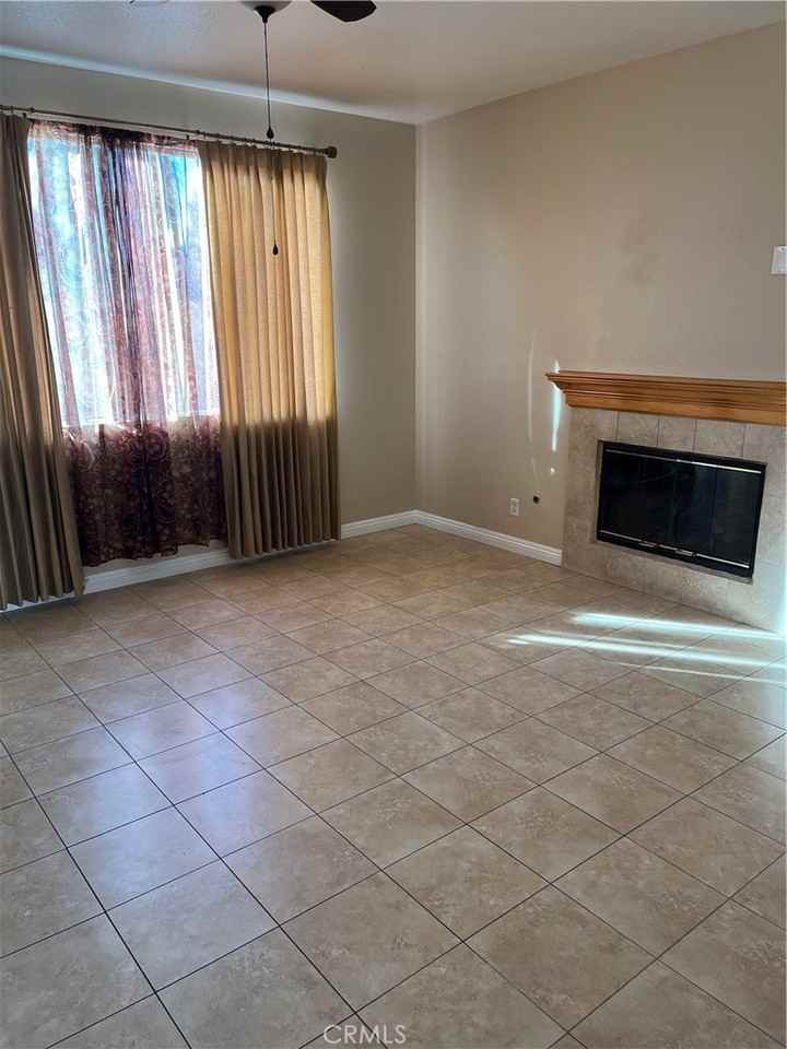 13536 Bunker Hill Pl - Photo 4 of 31