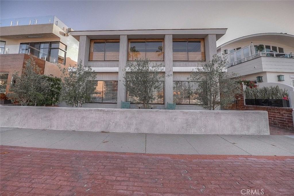 2137 Channel Rd - Photo 3 of 20