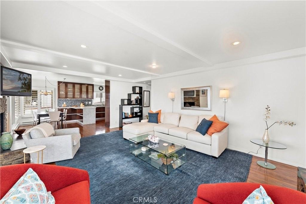 462 Cliff Drive #1 - Photo 6 of 33