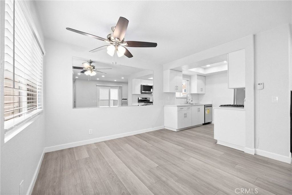 114 10th Street #C - Photo 5 of 21