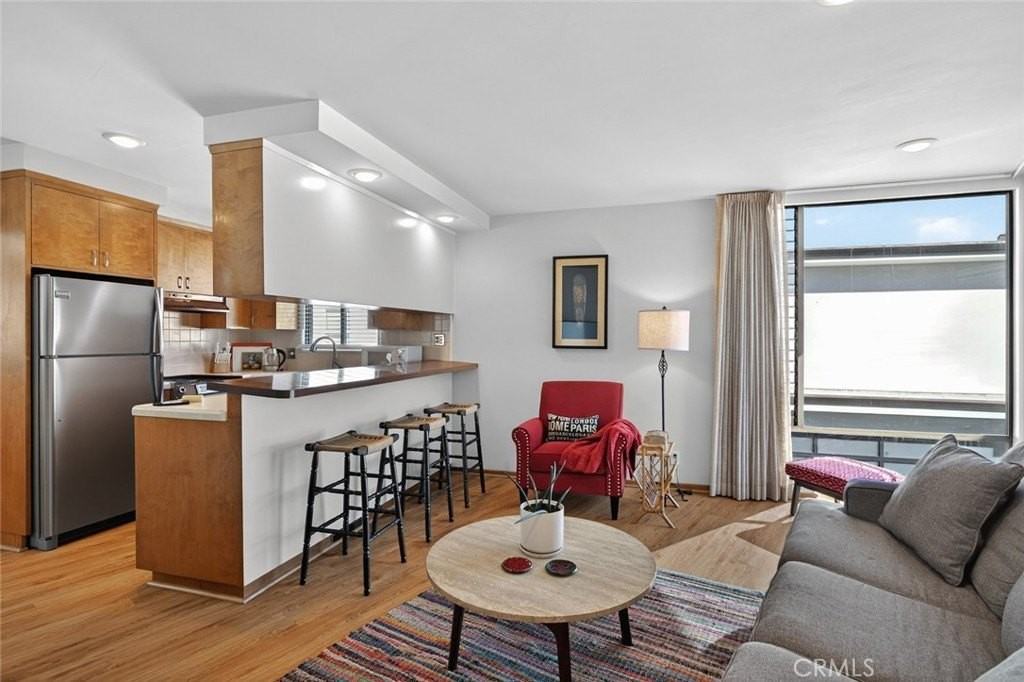 226 Garnet Ave - Photo 5 of 48