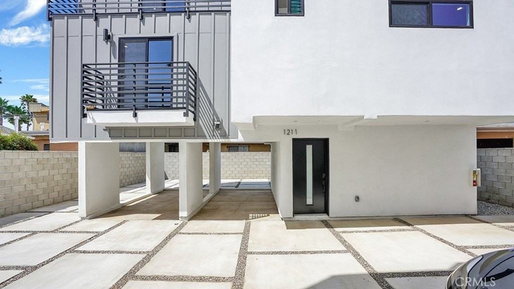 1211 N Kingsley Dr - Photo 6 of 40