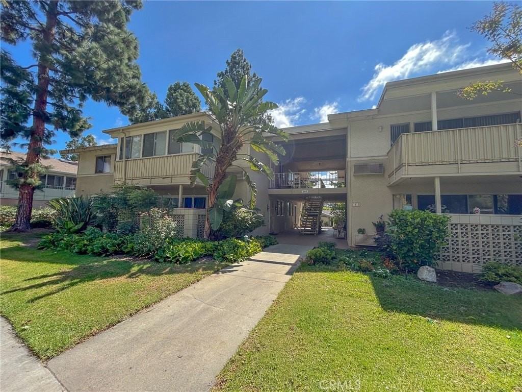 353 Avenida Sevilla - Photo 7 of 44