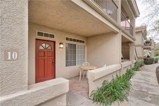 10 Carmesi - Photo 1 of 1