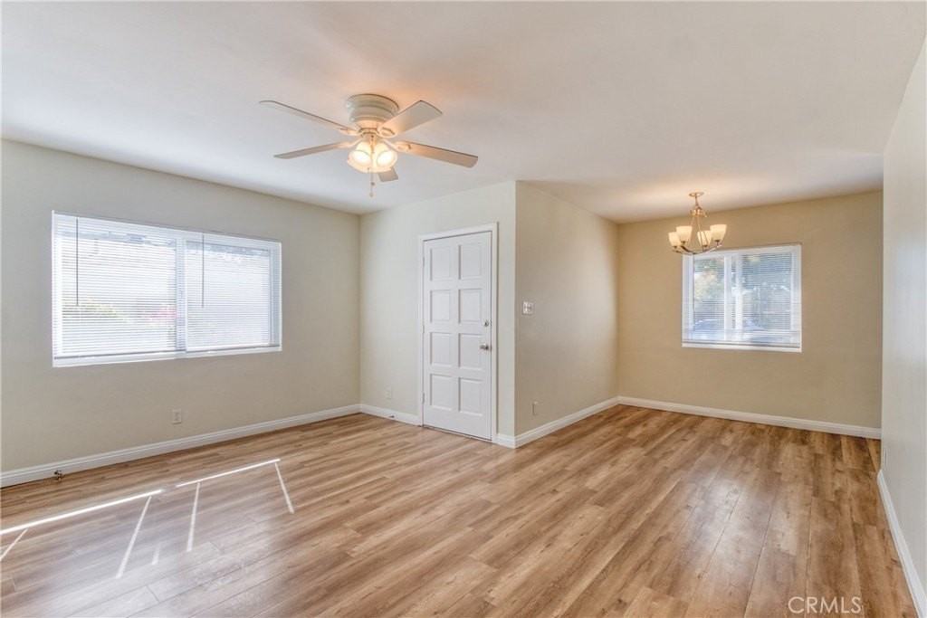 1734 Eudora Ave - Photo 3 of 26