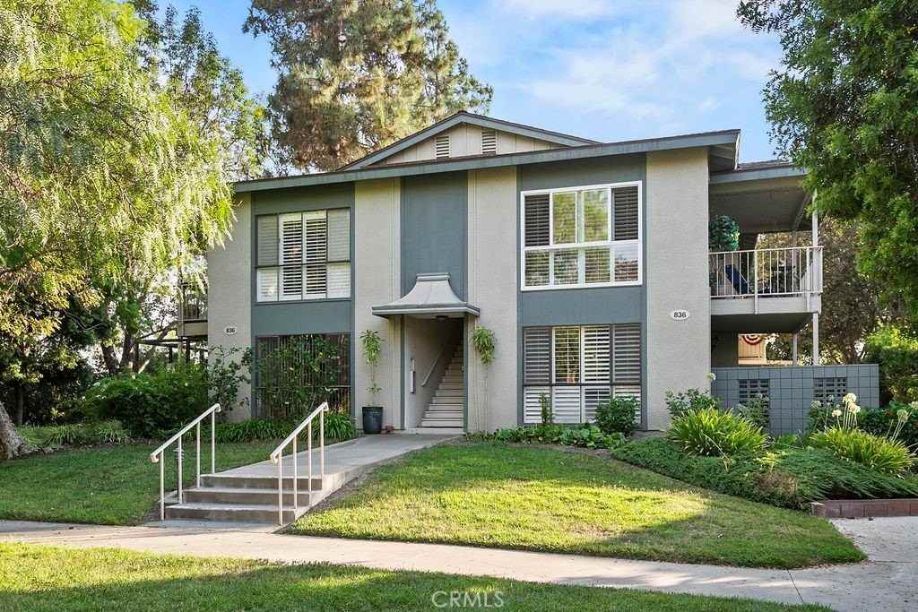 836 Ronda Sevilla #Q