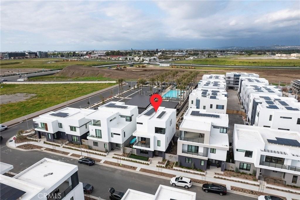 2053 Peebler Way - Photo 5 of 37