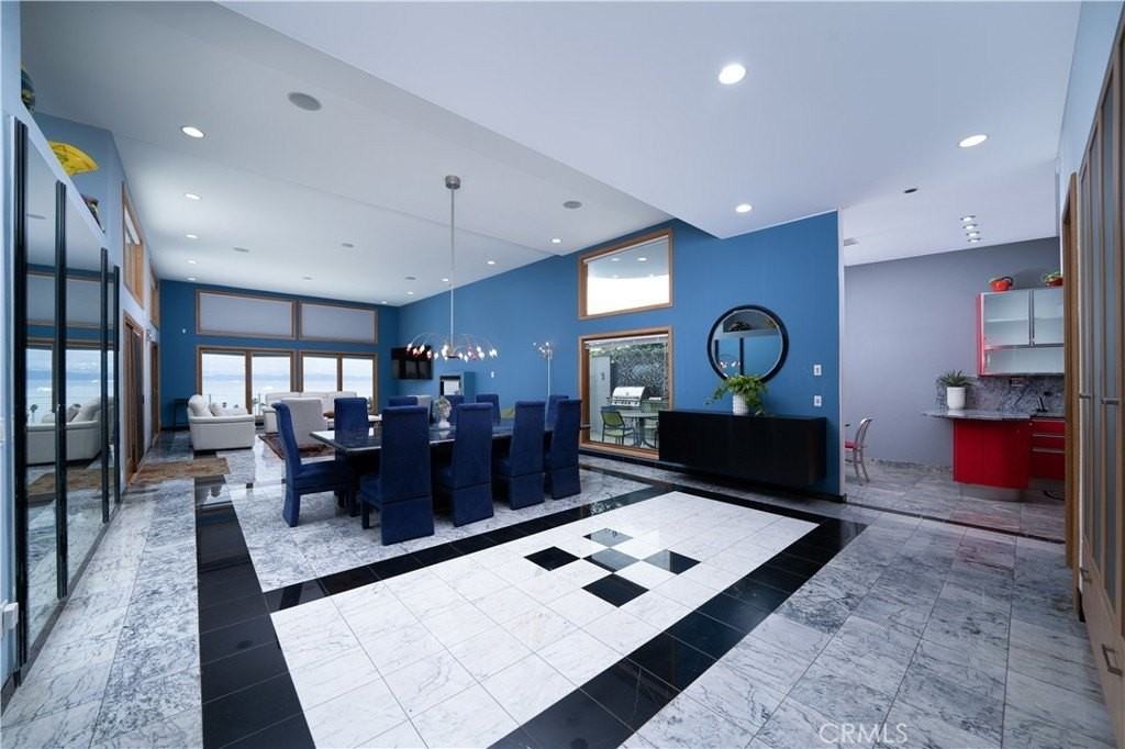 1733 Vallecito Dr - Photo 4 of 31