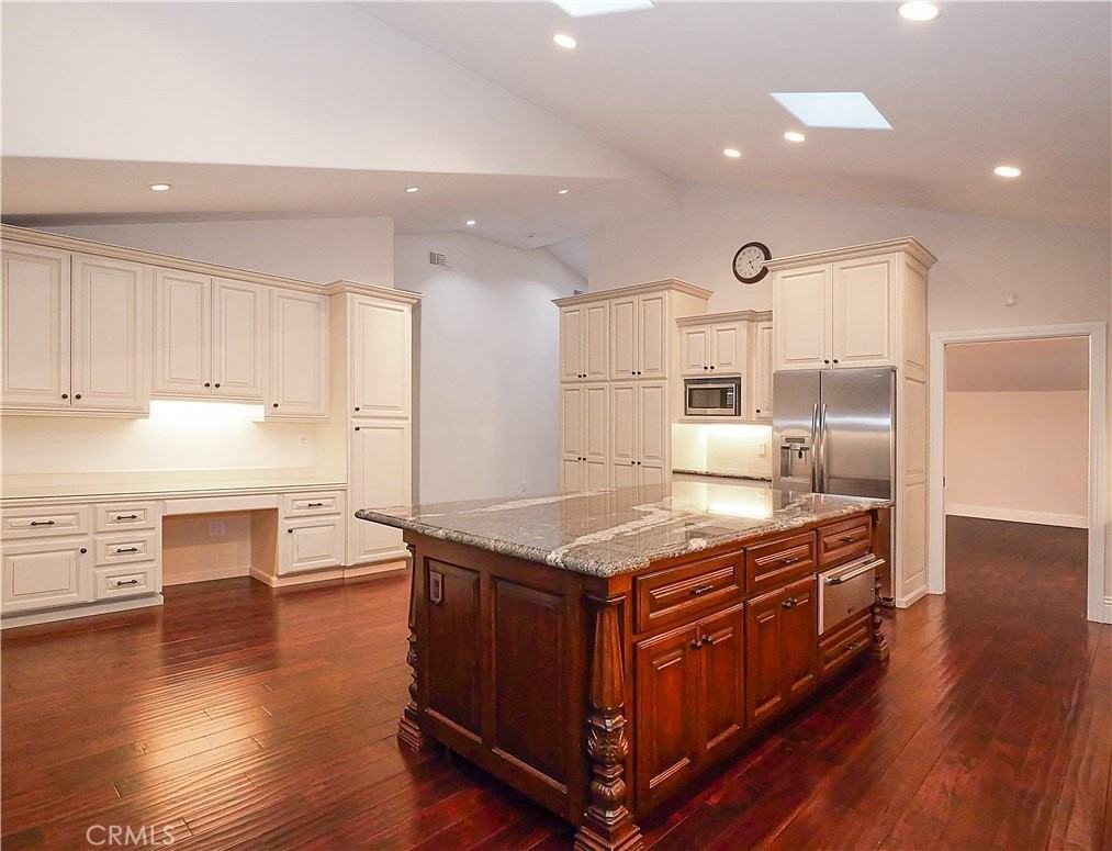 32 Silver Spring Dr - Photo 6 of 24