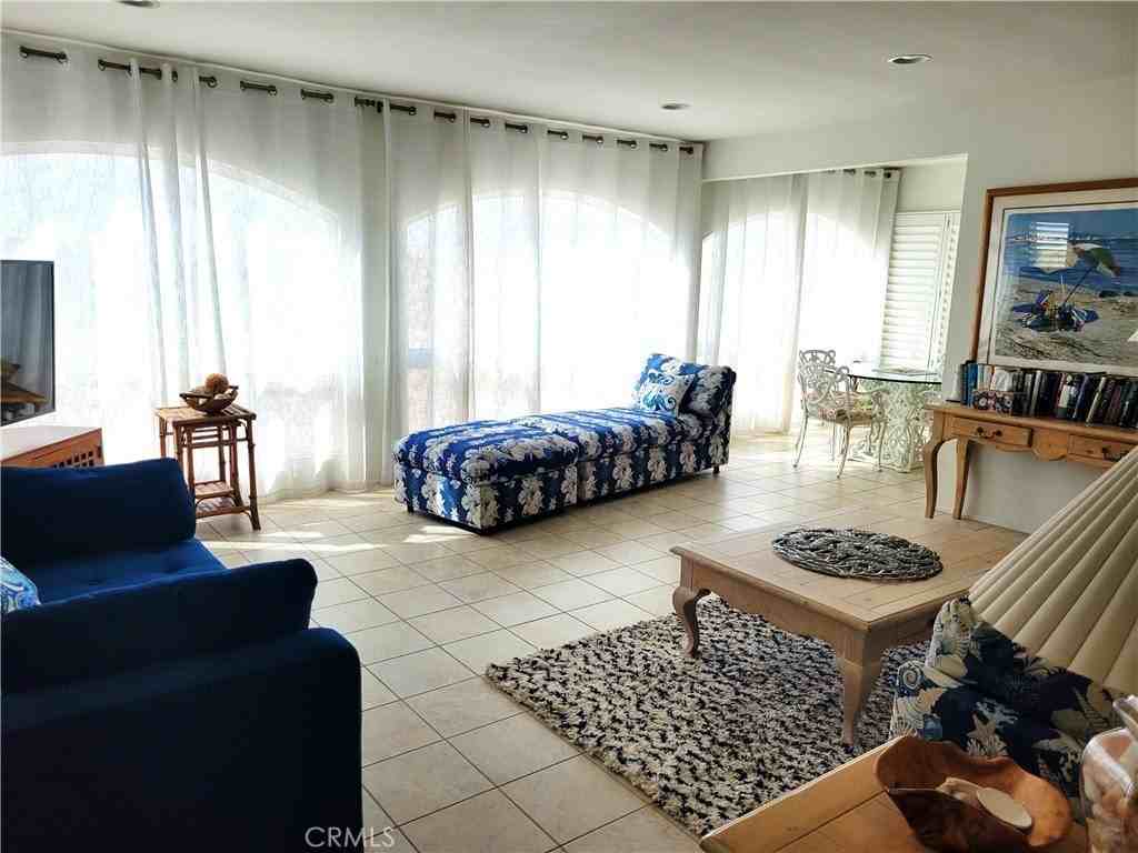 1319 Seal Way - Photo 5 of 18